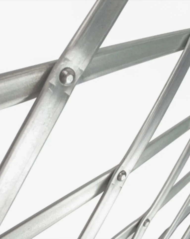 Grille extensible – SGC Fermetures Grille extensible métallique pour fermetures temporaires