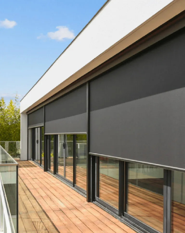 Stores intérieurs Franciaflex pour bureaux et bâtiments professionnels Stores intérieurs Franciaflex pour bureaux et bâtiments professionnels