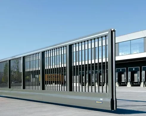 Site industriel illustrant la demande de devis personnalisé chez SGC Fermetures